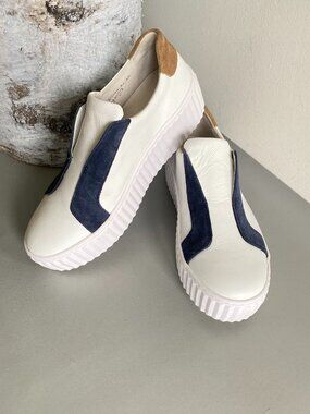 Gabor White Leather Navy Suede Chunky Ridged Platform Sneakers US 9 Women's ECU